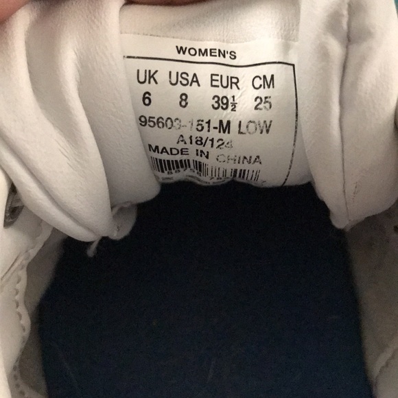 K-SWISS sneakers with pink details - Picture 5 of 6